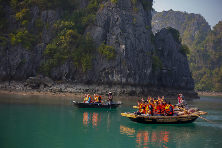 From Hanoi: Full-Day Ha Long Bay Trip with Seafood Lunch