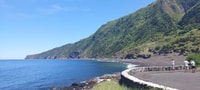 ハーフデイファイアル島ツアー、地元の生物学者ガイド - Housity