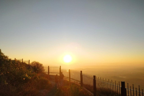 班加罗尔出发南迪山日出之旅（含早餐）班加罗尔出发的南迪山日出之旅（含早餐）