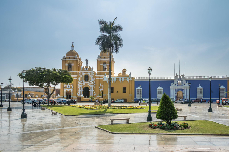 Explore Trujillo by Panoramic Bus: City Tour