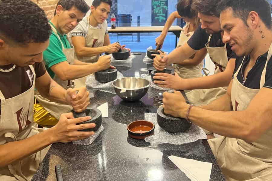 Bean to Bar Schokoladenworkshop in Barcelona. Foto: GetYourGuide Bean to Bar Schokoladenworkshop in Barcelona. Foto: GetYourGuide