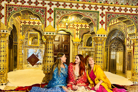 Jaipur : Private full day City Tour With Guide