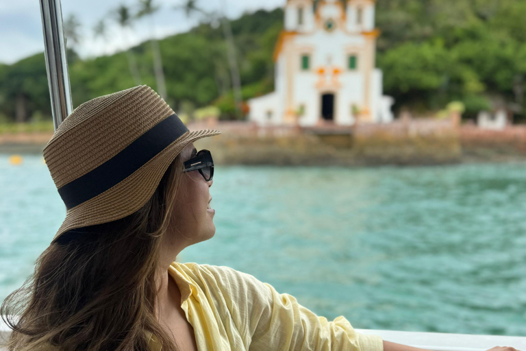 Salvador: Ilha dos Frades Speedboat Tour with Guide