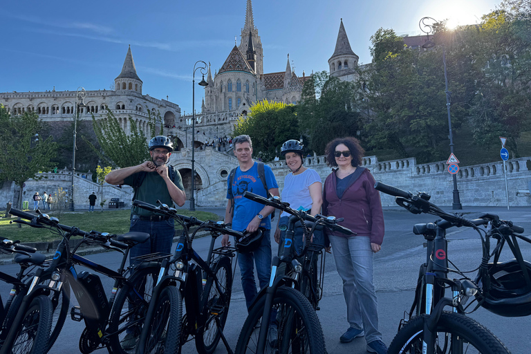 Budapest: Complete E-Bike Tour of Buda & Pest Highlights