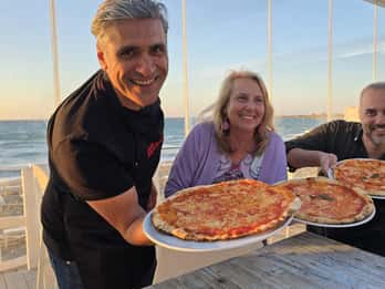 Corso di pizza sulla spiaggia e cena al tramonto