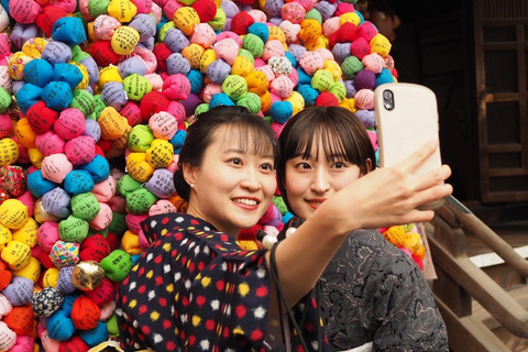 Kyoto: Kimono Rental and Matcha Experience