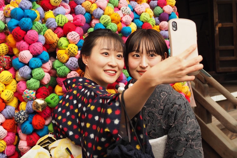 Kyoto: Kimono Rental and Matcha Experience