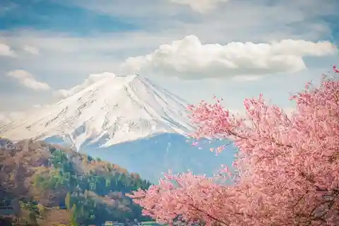 Escursione di 1 giorno con la quinta stazione del Monte Fuji, l'Oshino Hakkai e gli Onsen
