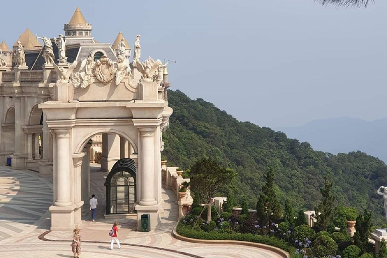 Dia inteiro na Ponte Dourada e na Montanha de Mármore saindo de Hoi An/Da NangPegue em Da nang