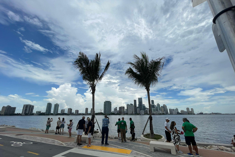 Miami: wycieczka po mieście 5 w 1 i rejs statkiem po zatoce Biscayne Bay