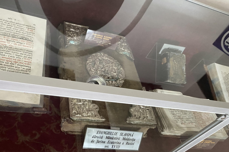 UNESCO Monasteries & Traditional Arts Day Tour from Iași
