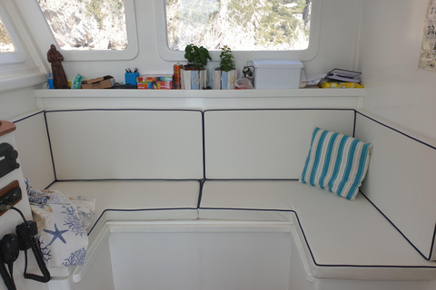 Sorrento: Boat Tour with Swimming Stops and Drinks