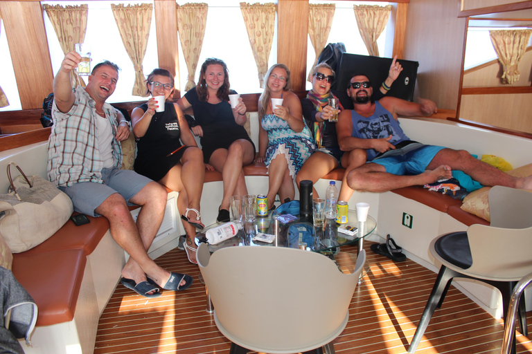 Kefalonia: Zakynthos Shipwreck & Blue Caves-Alykanas cruise