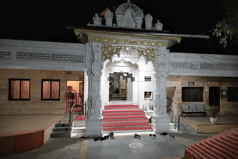 Rishikesh: Walk Rituals, River Views & Markets with Local