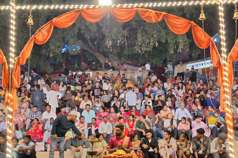 Vanuit Delhi: Varanasi-overnachtingstour met trein- en boottochtVanuit Delhi: Varanasi met overnachting, trein en boottocht