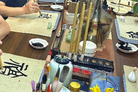 上海文化手工艺工作坊：制作属于您的中国礼物上海麻将体验：探索中国麻将的艺术