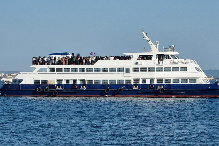 Lizbona: rejs sylwestrowy z DJ-em i fajerwerkamiLizbona: sylwestrowy rejs z DJ-em i fajerwerkami