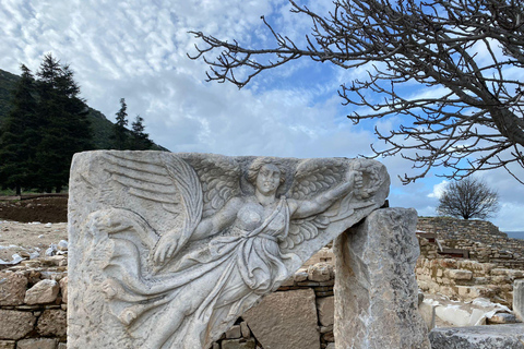 Au départ de Kusadasi : Éphèse, maisons en terrasse et temple d'ArtémisVisite privée à prix spécial pour les groupes de plus de 5 personnes.