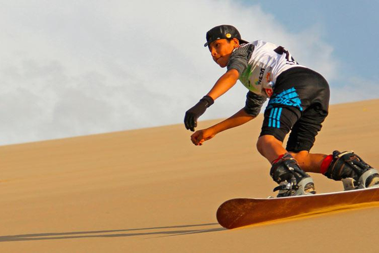 Huacachina: Sandboarding ou Ski Boarding nas dunas