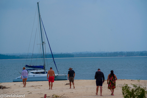 DAR ES SALAAM:BONGOYO ISLAND SNORKELING TOUR & BEACH ESCAPE