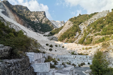 Carrara Marble-Day-Tour - diversão, música e degustação de alimentosCARRARA-Marble &amp; Music - Traslado de La Spezia incluído