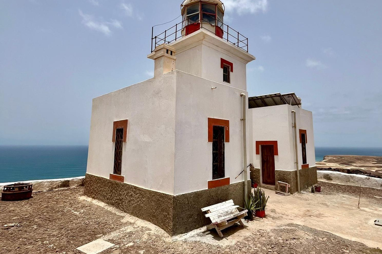 Boavista - wycieczka wschodnia - latarnia morska, plaża Mucheln, kolorowe wioski, farma kózPrywatna wschodnia wycieczka po Boavista