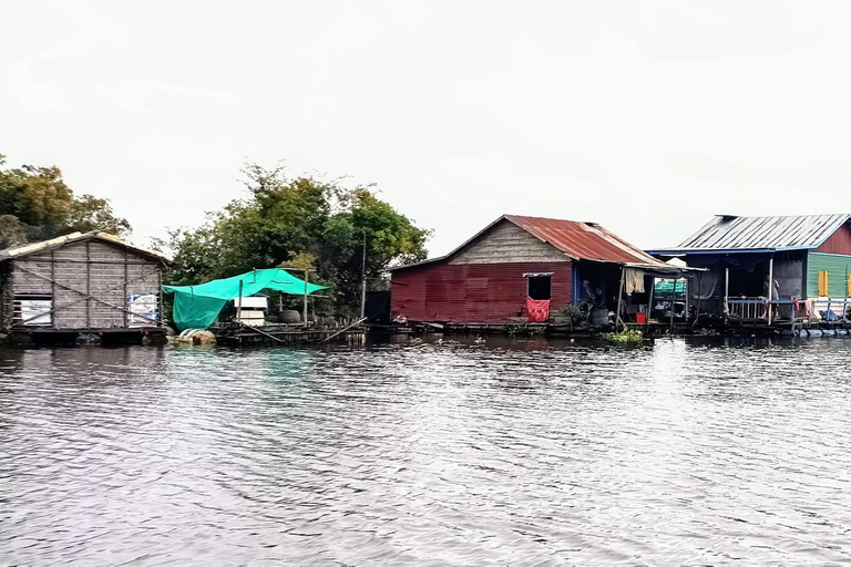Siem Reap: Angkor Silk Farm & Mechrey Floating Village Tour