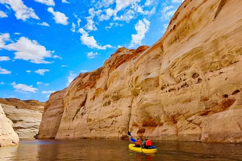 Página Excursión en Kayak por el Lago Powell y el Cañón del Antílope Acuático