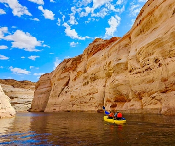 Page: Lake Powell Kayak & Water Antelope Canyon Hiking Tour