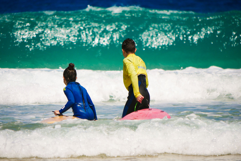 Aprende a surfear en el norte de FuerteventuraCurso de surf para principiantes de 1 día 4 horas