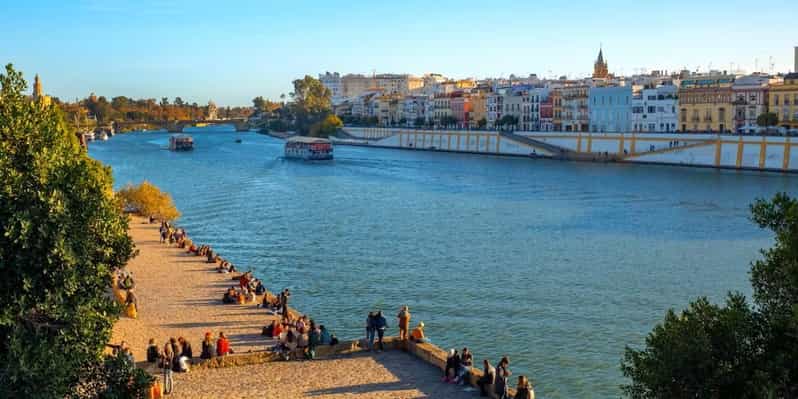 Seville: Metropol Parasol & Triana Private Walking Tour