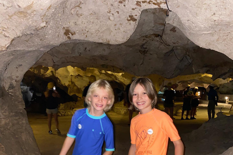 Visita y transporte a las cuevas de la Gruta VerdeDesde Falmouth/ Trelawny