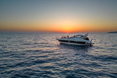 From Bonifacio: Lavezzi Islands Half-Day Boat Tour