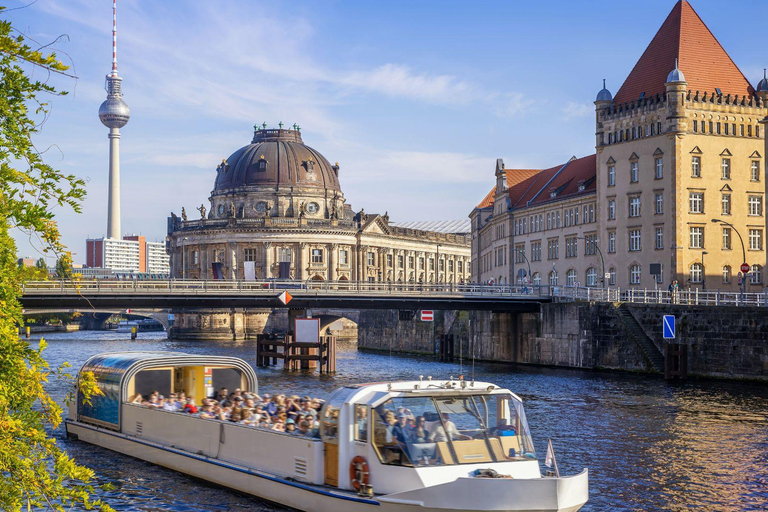 Best of Berlin: Private Walking Tour with a Local Private City Tour - 1Hr