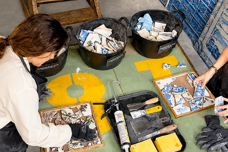 Fragmentos: Create Your Own Composition with Historic Tiles Fragments: Create Your Own Composition with Historic Tiles