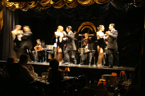 Spettacolo di tango a La Ventana con cena opzionaleLezioni di tango e cena spettacolo a La Ventana