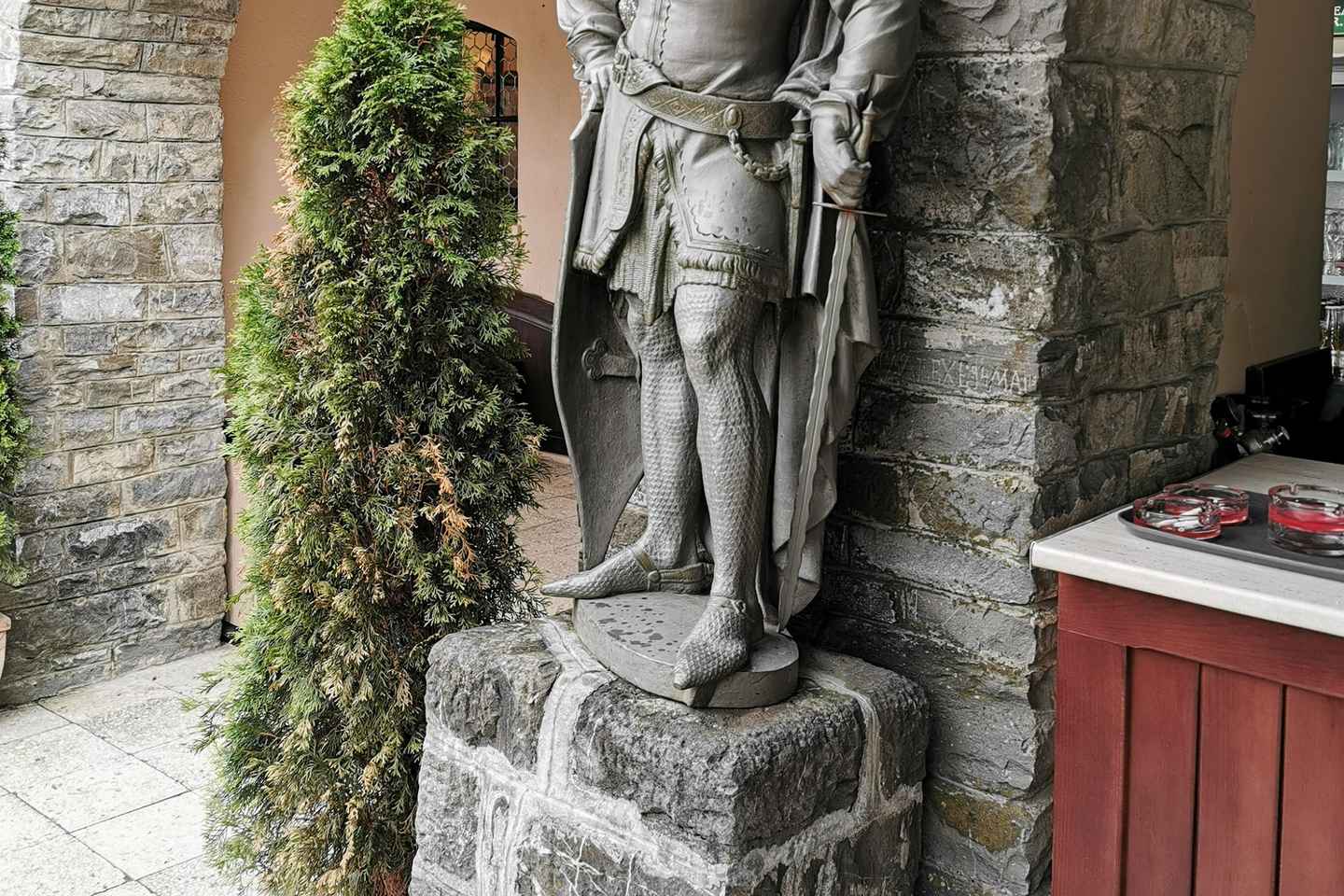 布加勒斯特：佩莱斯城堡半日私人游览