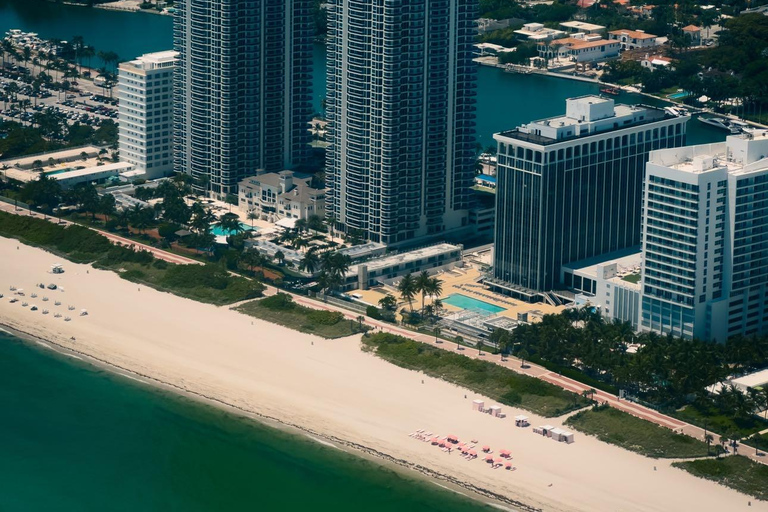 Miami Beach & Ocean Views: Private Air Tour for group of 4.
