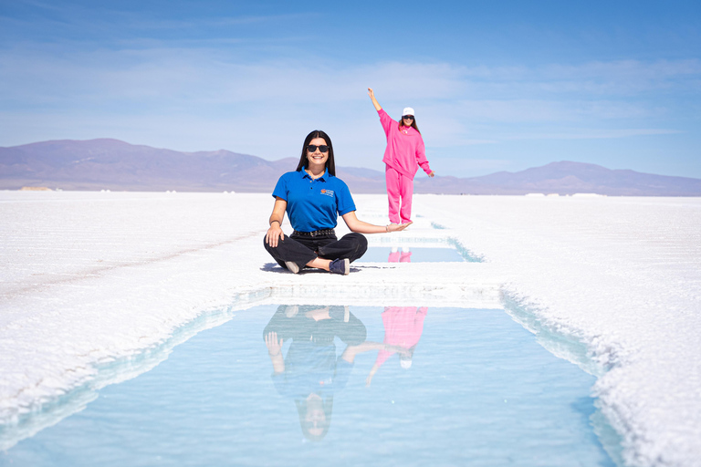 Montañas de colores y sal infinita: Excursión Salinas + Purmamarca