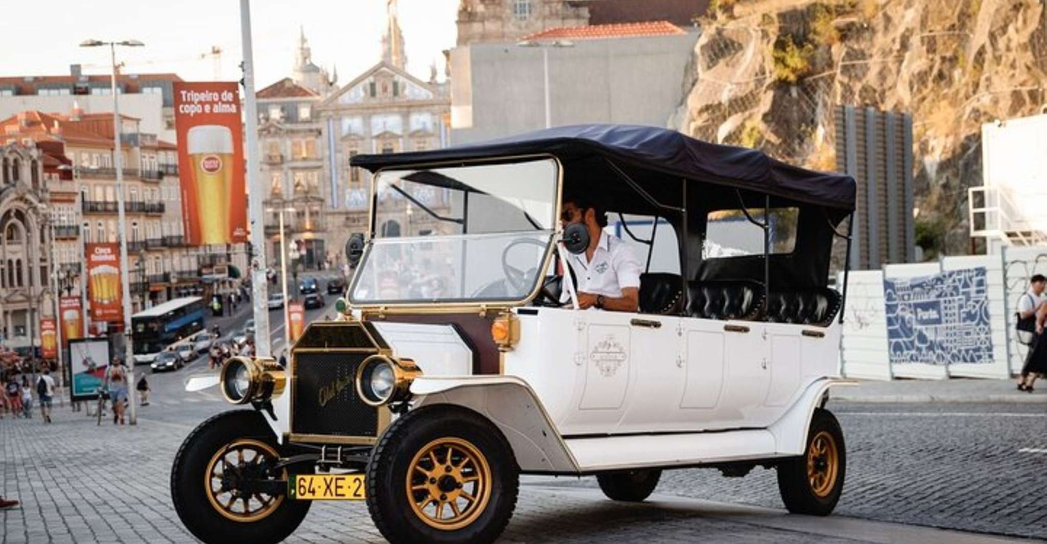 Porto e Foz, Visite de la ville Douro Privado em Ford T Elétrico - Hizvo