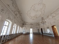 小组巡回前往伦代尔宫（Bauska Castle）伦代尔宫的十字架之旅 - Housity