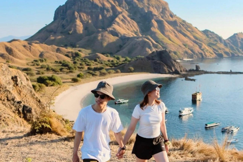 Labuan Bajo: Komodo Full Day Tour & Snorkeling with All Fees