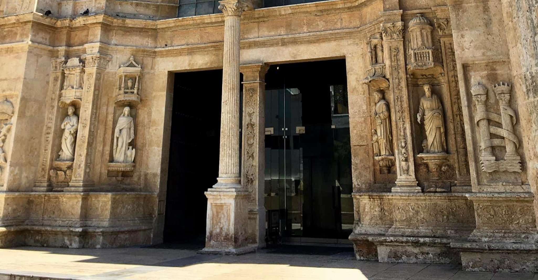 Santo Domingo - America's Oldest City All Inclusive Day Trip - Hizvo