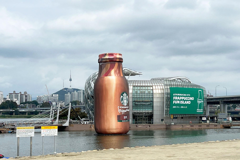 Seoul: Han River Bike Ride with Ramyeon Experience Seoul: Han River Bike Ride with Ramyeon Lunch