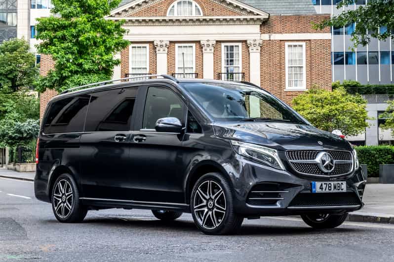 Private transfer from Frankfurt am Main to Prague