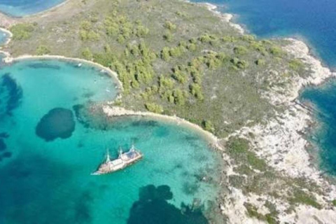 Thessaloniki: Halkidiki Blue Lagoon Cruise