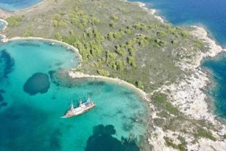 Thessaloniki: Halkidiki Blue Lagoon Cruise
