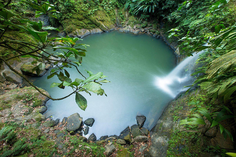 Explorando la Gema de Tarapoto - Serenata en la Laguna Azul