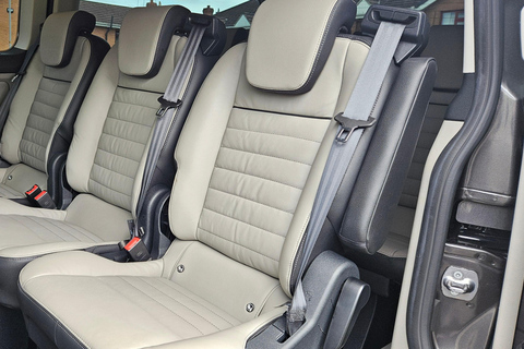 مقبرة نيوجرانج ممر نيوجرانج والمواقع الأيرلندية القديمة.