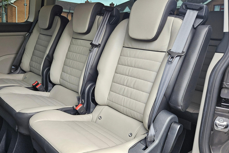 مقبرة نيوجرانج ممر نيوجرانج والمواقع الأيرلندية القديمة.